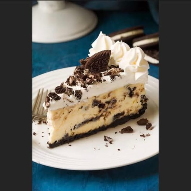 Cookies & Cream Cheesecake.