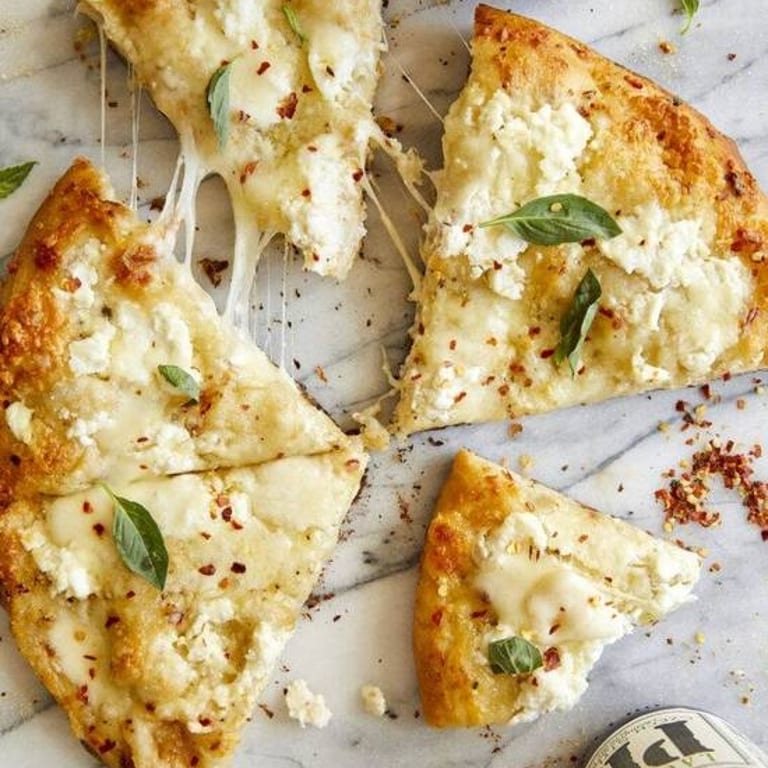 Delicious White Pizza Options